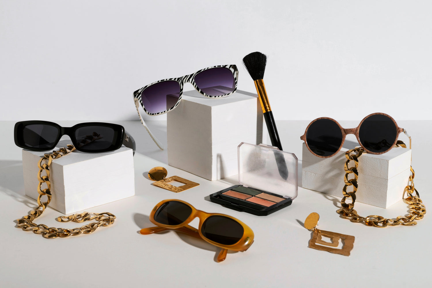 Trendy Fashion &amp; Accessories