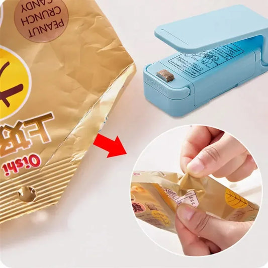 Kitchen Gadgets Mini Heat Bag Packaging Sealer Portable Plastic Bag Clip Sealing Machine Food Storage Seal Snack Sealing