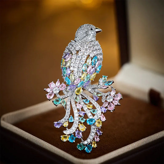 New High-end Luxury Inlaid with Colorful Zirconia Bird Brooches for Women and Men Suit Coat Accessories Elegant Cute Animal Pin